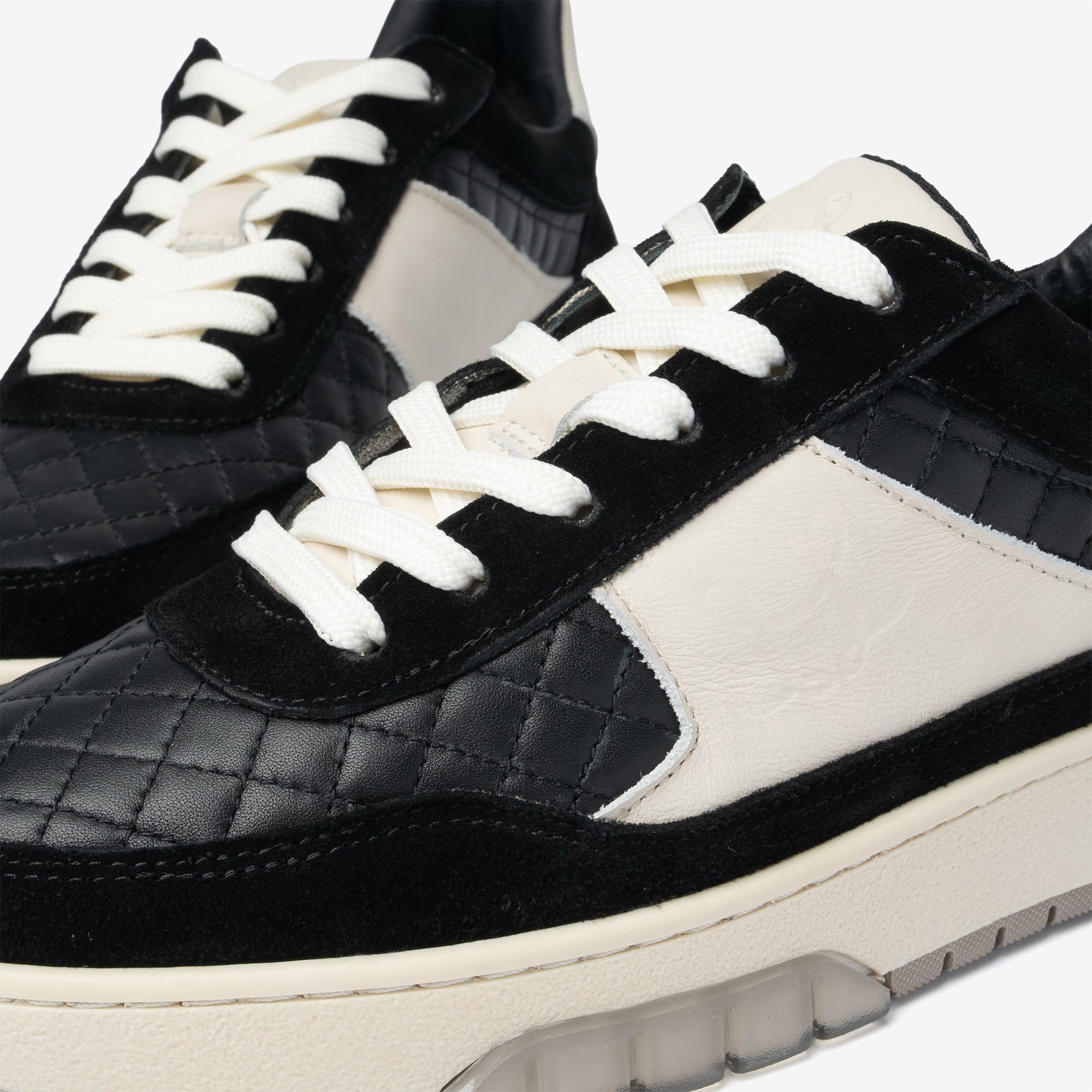 Low Top - Solto - Black Beige