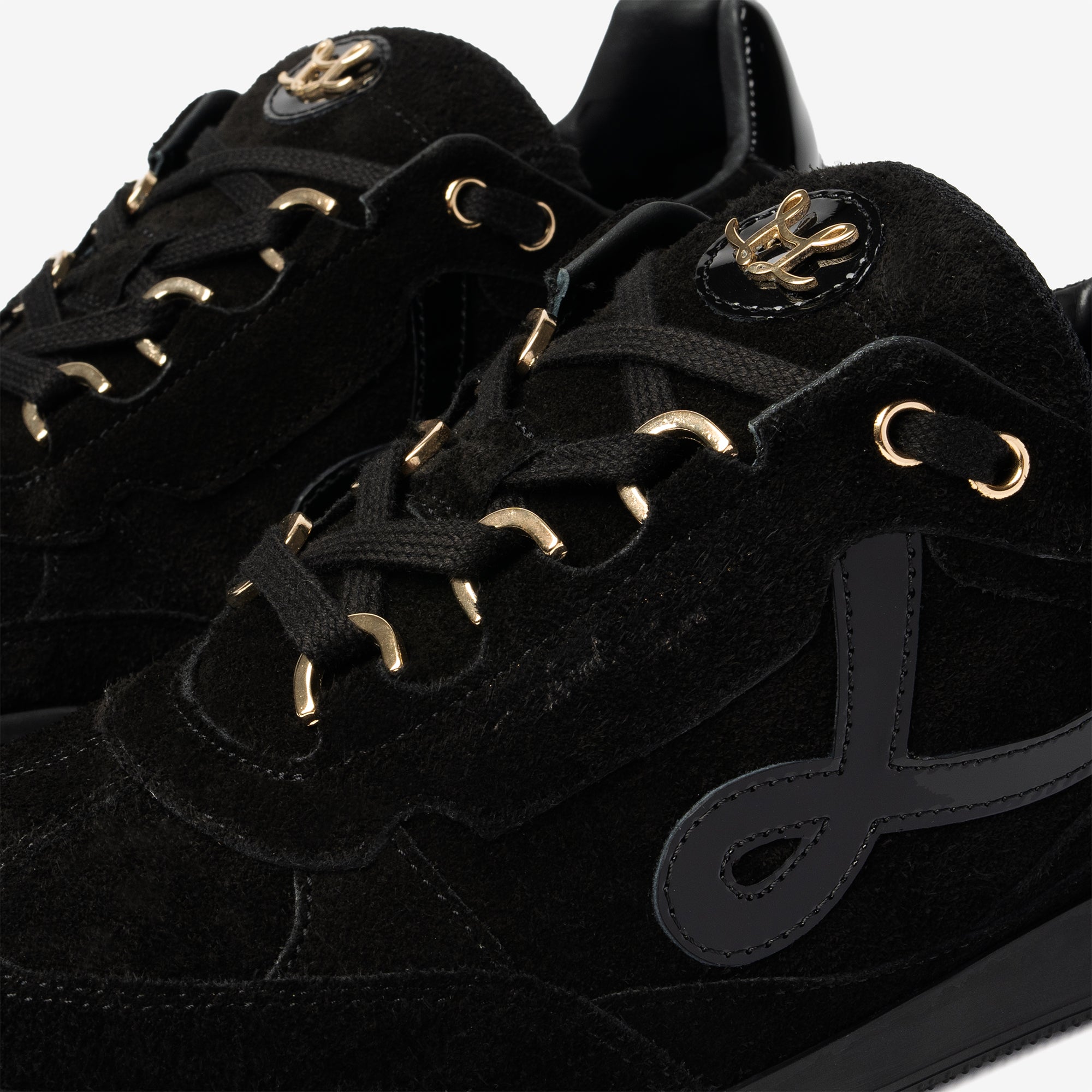 PRE ORDER - Low Top - Nuro - Black