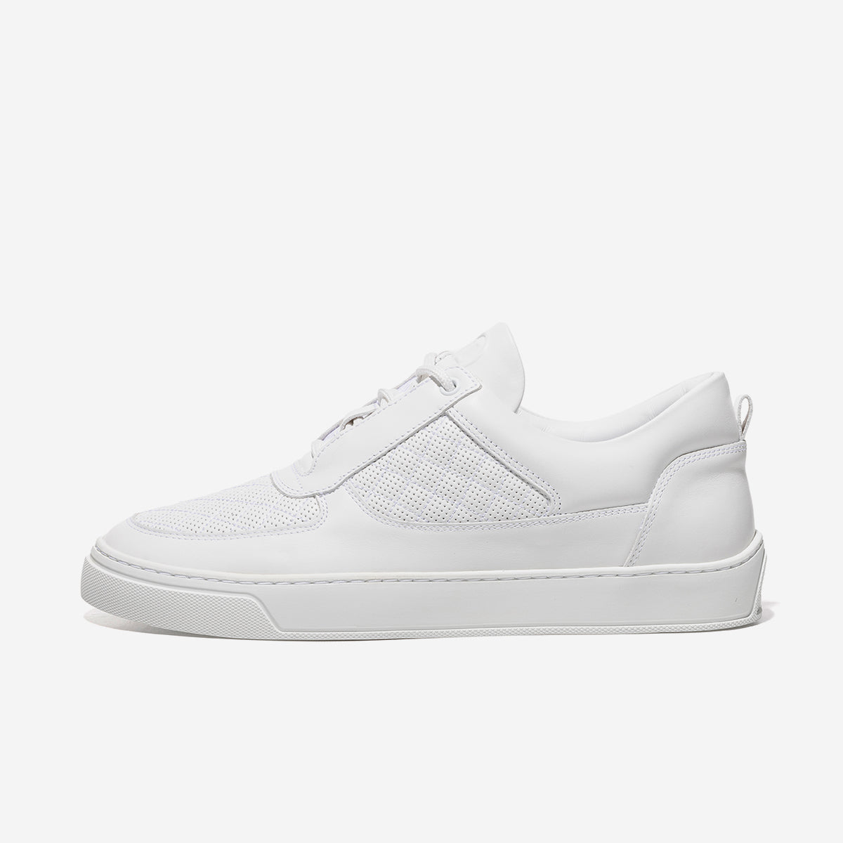 Low Top - Faisca - All White Perforate