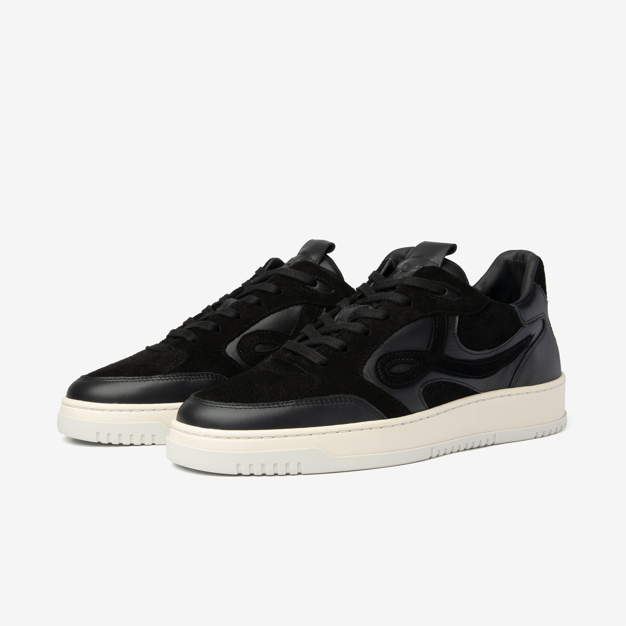 PRE ORDER - Low Top - Rivo - Black