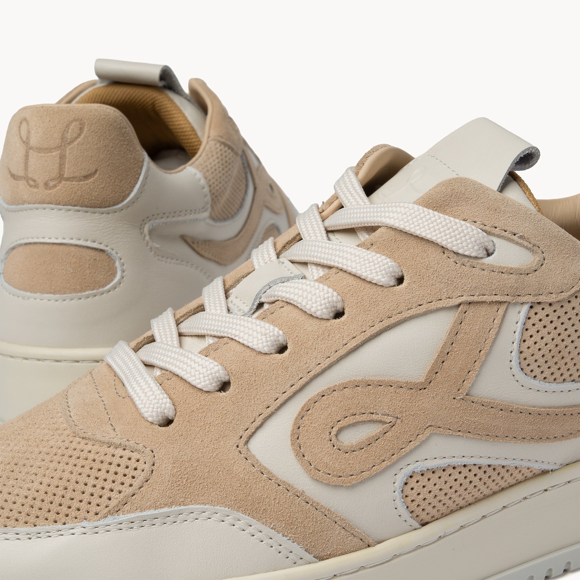 PRE ORDER - Low Top - Rivo - Beige Camel
